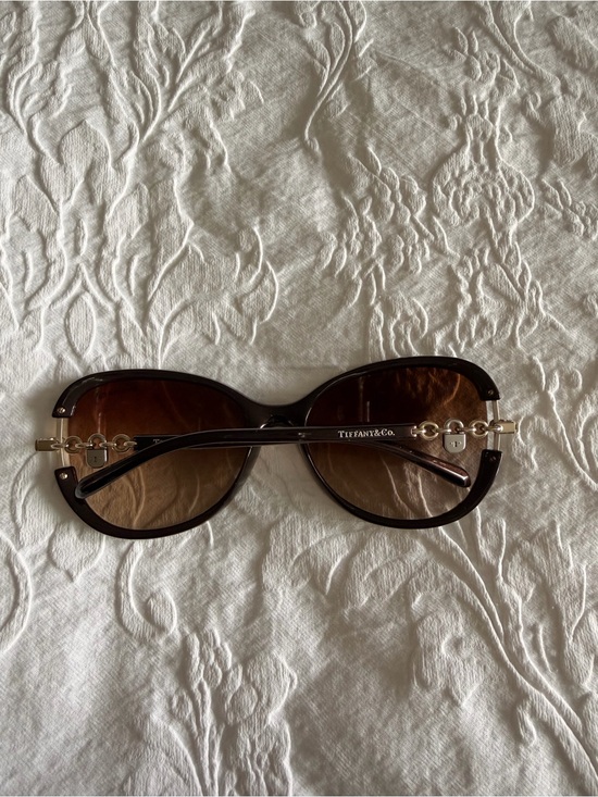 Tiffany & Co. Accessories - Tiffany & Co. Brown Gradient Women’s Sunglasses with Gold Accents